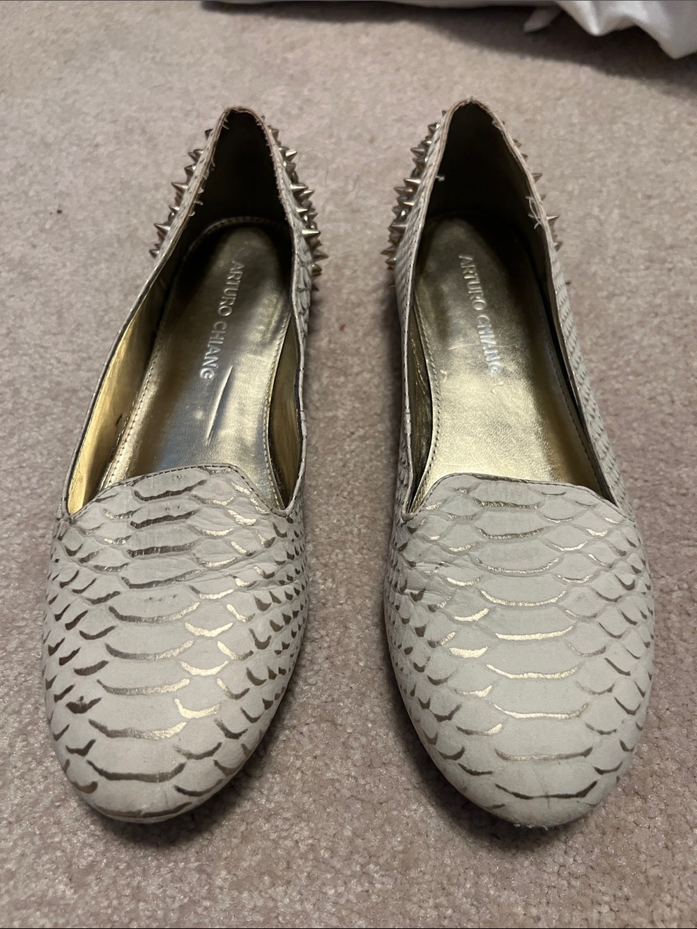 Arturo Chiang Women's Beige and Gold Textured Slip-On Flats with Stud Detail